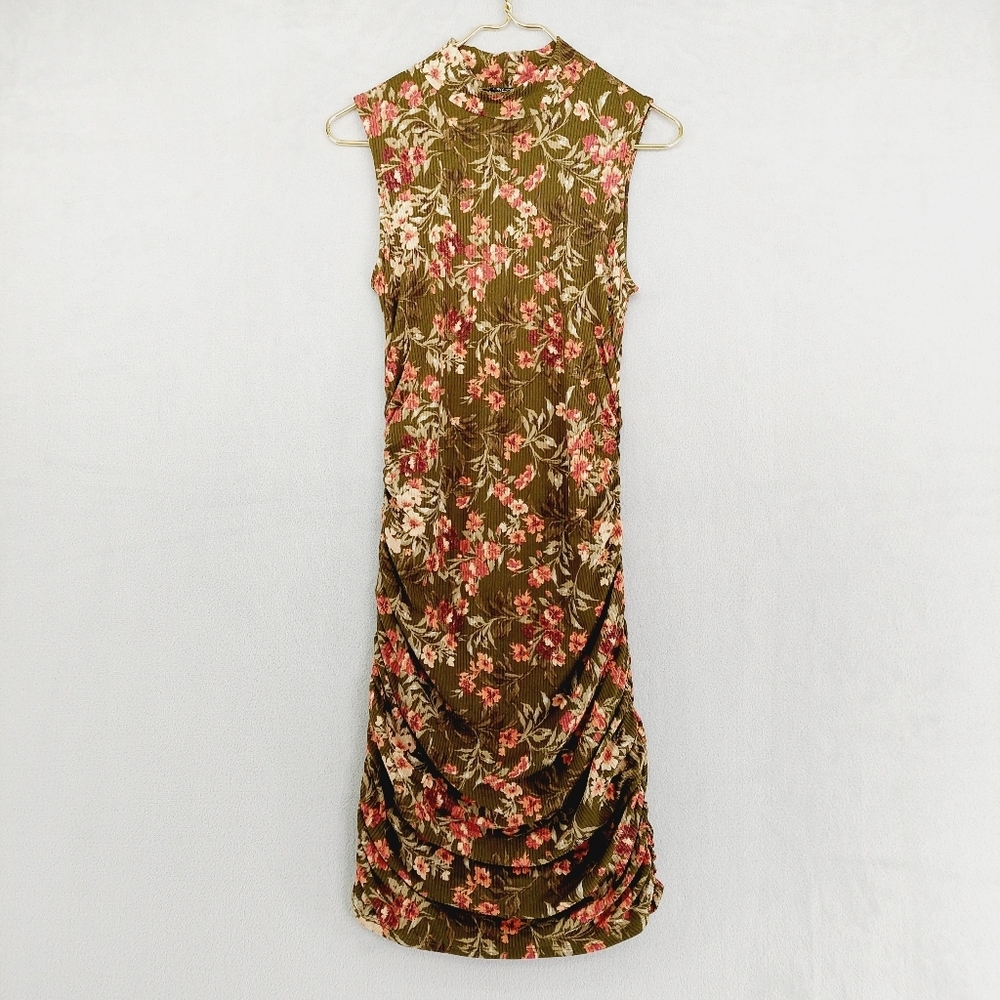 New Dresscode La Floral Print Bodycon Midi Dress P2356